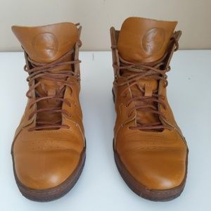 Gucci leather trainers